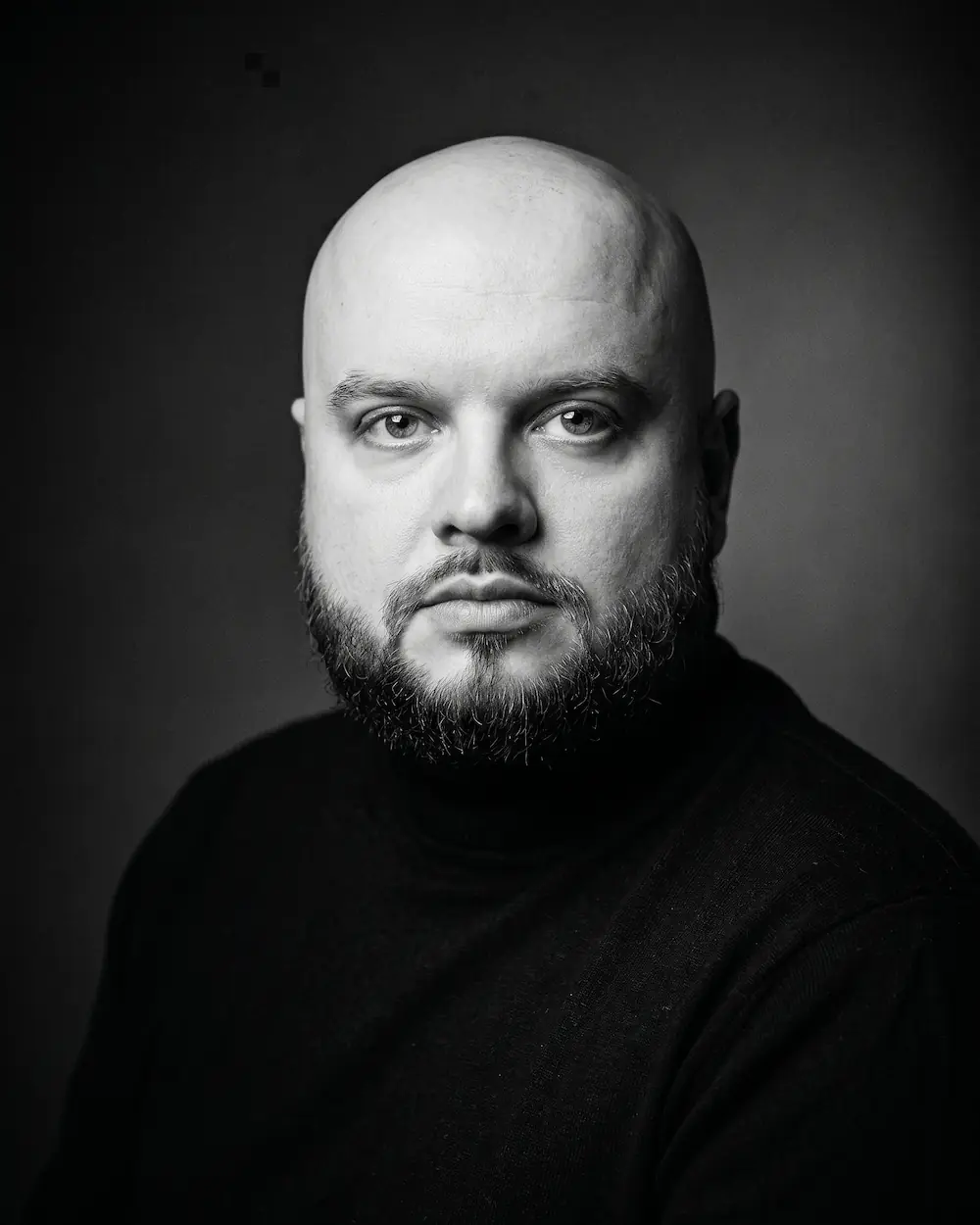 Portrait of Przemek Czerpiński, founder of Daiven